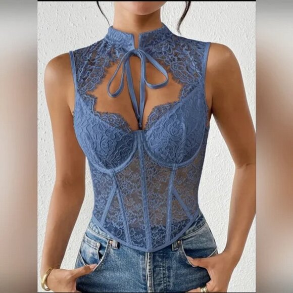 New Lace Corset Top Size S-M - Picture 2 of 7